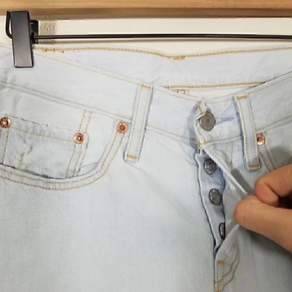 Levi's 501 Button Fly Floral Patch Distressed Jeans Size 26